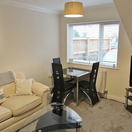 94A Flat 1Gladstone Road East Apartment บอร์นมัธ ภายนอก รูปภาพ